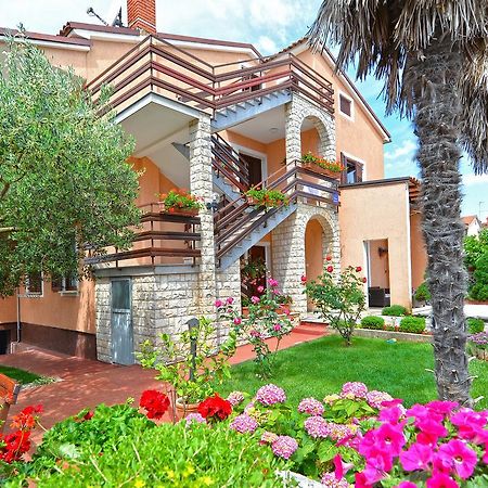 Apartments Orange 167 Novigrad  ภายนอก รูปภาพ