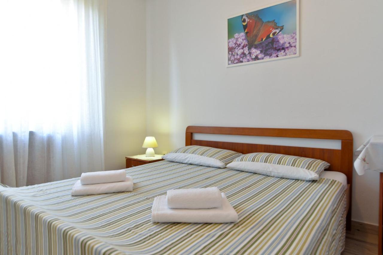 Apartments Orange 167 Novigrad  ภายนอก รูปภาพ