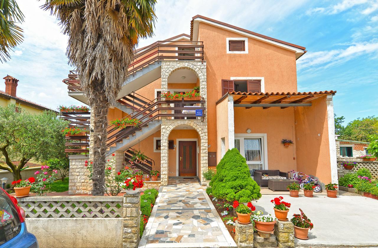 Apartments Orange 167 Novigrad  ภายนอก รูปภาพ